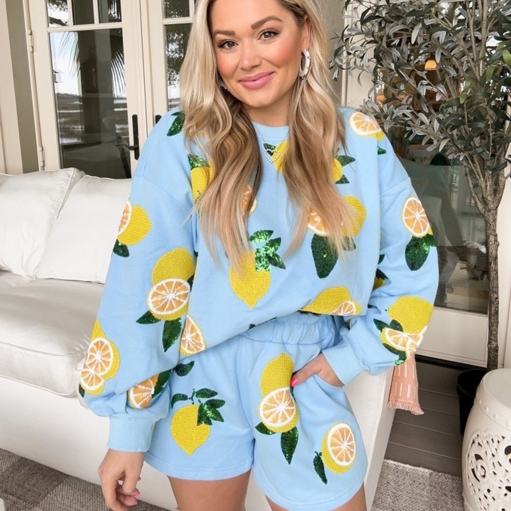 Queen of Sparkles Lemon Sequin Sweatshirt Size Medium